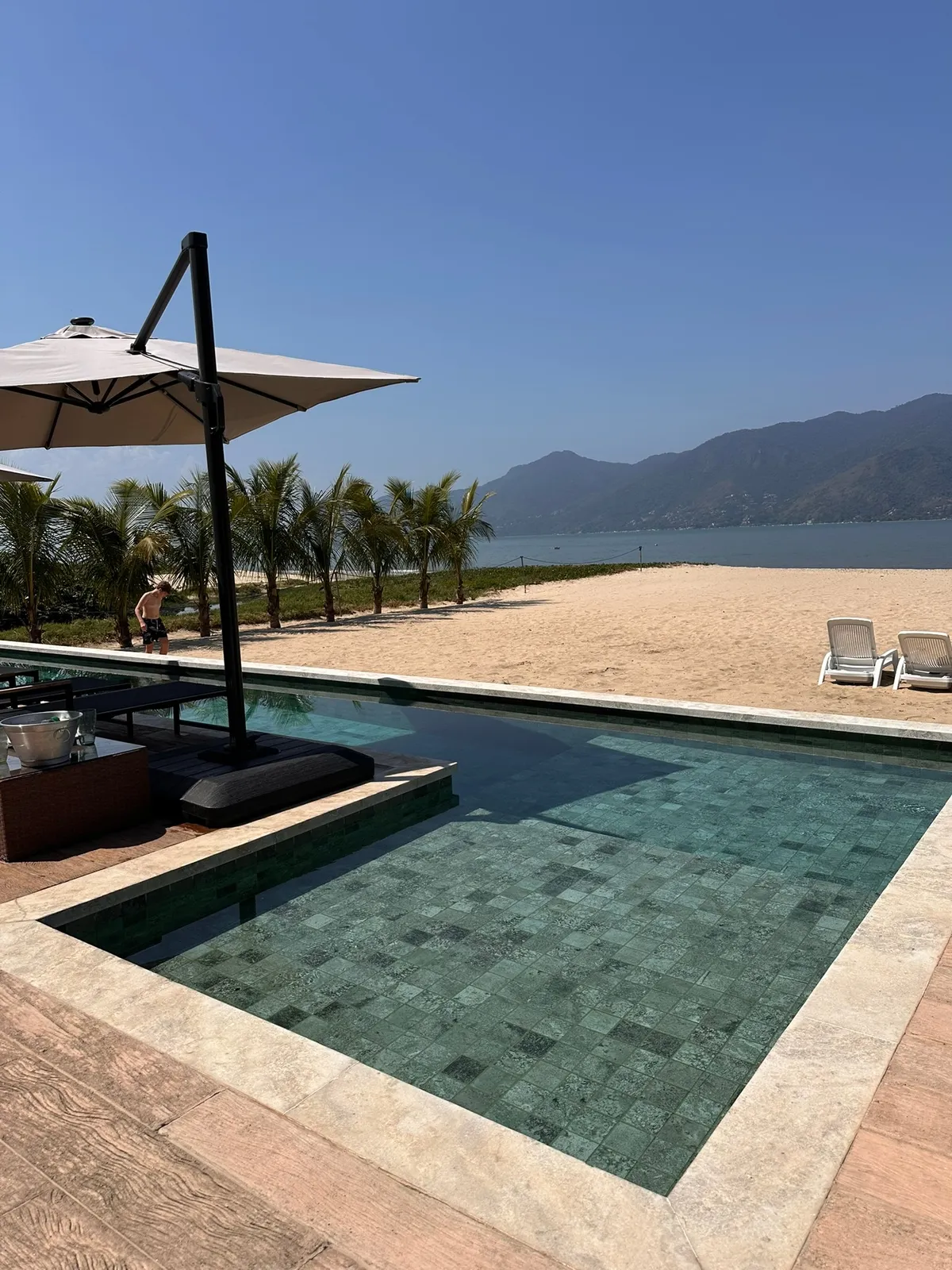 Área de lazer e piscina — Ágape
